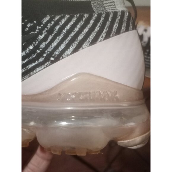 Nike VaporMax FlyKnit 3 Women's Size 8 Shoes Black & Pink Sneakers CU4748-001 - Picture 12 of 14